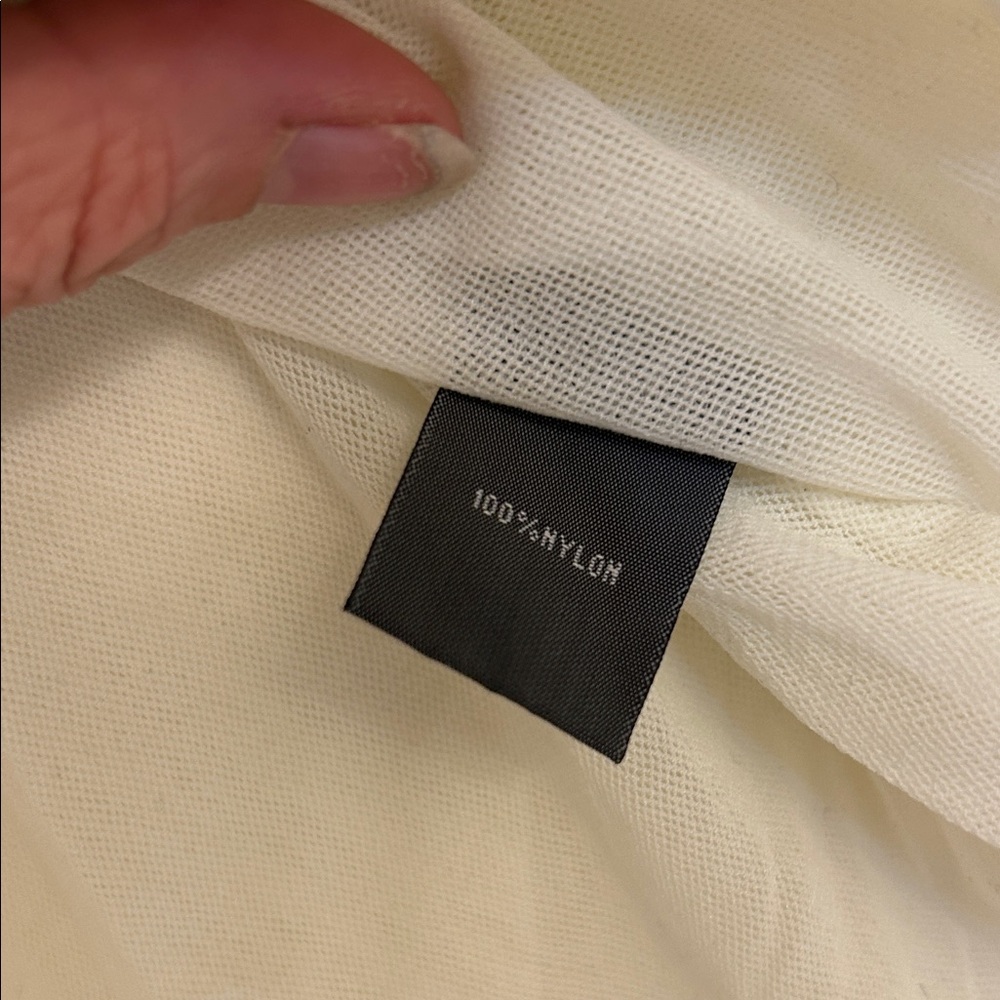 2/$15 Kenneth Cole Reaction Light Cream Scoop Neck Sleeveless Blouse LG - Picture 3 of 5